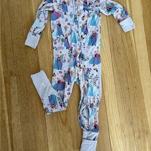 Posh Peanut Disney Frozen Baby Pajama Size 2T